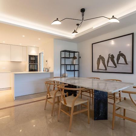 Lujoso Apartamento Con Piscina En Paseo Maritimo Marbella Luaran gambar