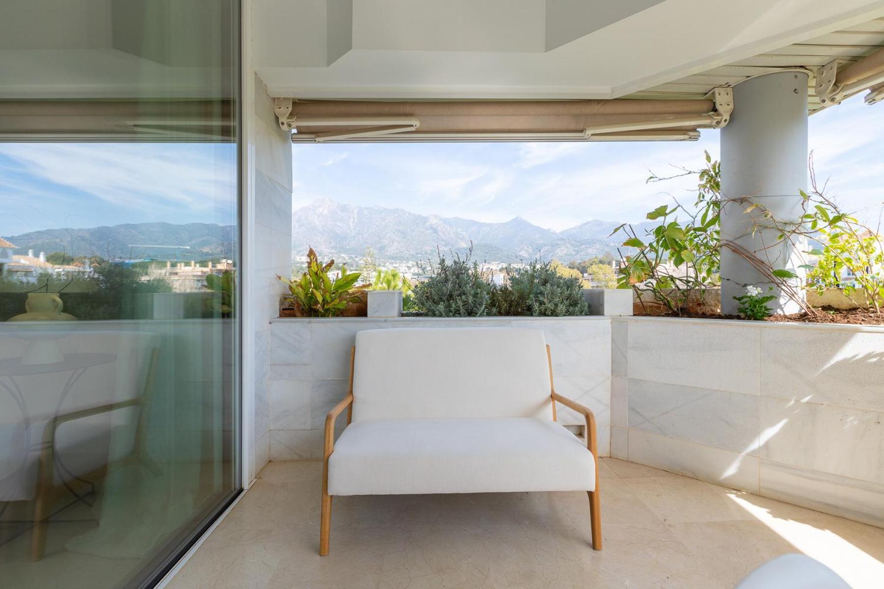Lujoso Apartamento Con Piscina En Paseo Maritimo Marbella Luaran gambar